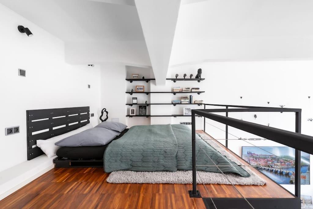 The Factory Loft Prague Apartment ภายนอก รูปภาพ