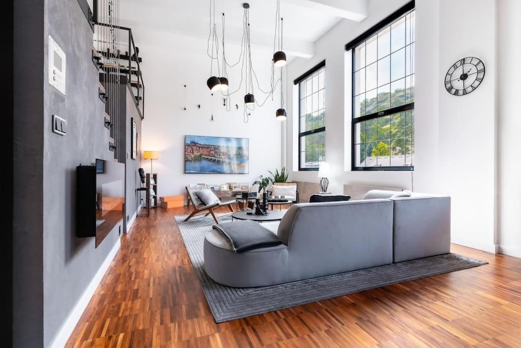The Factory Loft Prague Apartment ภายนอก รูปภาพ